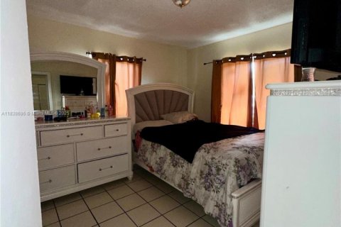 Купить виллу или дом в Флорида-Сити, Флорида 4 спальни, 140.65м2, № 2005940 - фото 18