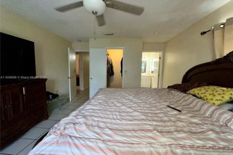 Купить виллу или дом в Флорида-Сити, Флорида 4 спальни, 140.65м2, № 2005940 - фото 21