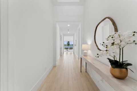 Villa ou maison à vendre à Port St. Lucie, Floride: 3 chambres, 260.96 m2 № 2316346 - photo 2