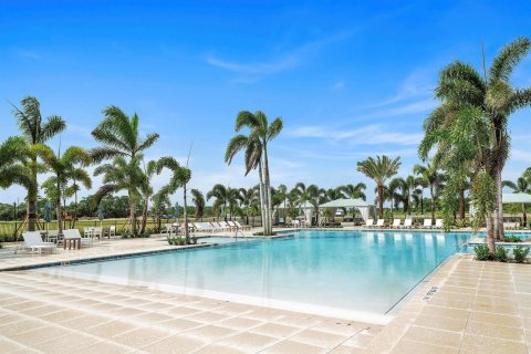Villa ou maison à vendre à Port St. Lucie, Floride: 3 chambres, 260.96 m2 № 2316346 - photo 27