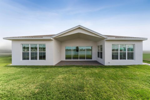 Villa ou maison à vendre à Port St. Lucie, Floride: 3 chambres, 260.96 m2 № 2316346 - photo 25