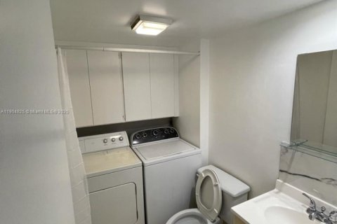 Купить кондоминиум в Уэст-Палм-Бич, Флорида 2 спальни, 114.83м2, № 2019184 - фото 16