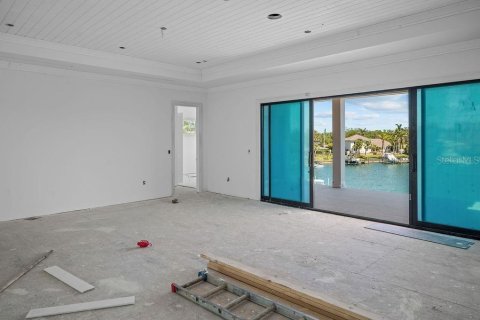 House in Sarasota, Florida 5 bedrooms, 494.98 sq.m. № 910339 - photo 26