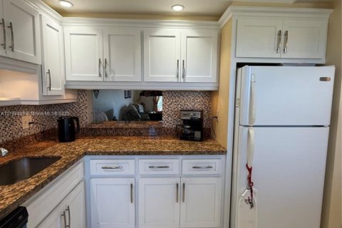 Condominio en venta en Hollywood, Florida, 2 dormitorios, 92.16 m2 № 1698490 - foto 3