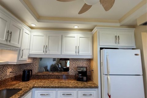 Condominio en venta en Hollywood, Florida, 2 dormitorios, 92.16 m2 № 1698490 - foto 1