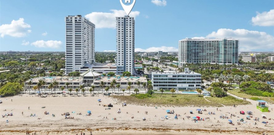 Кондоминиум с 2 спальнями в Помпано-Бич, Флорида № 2058162