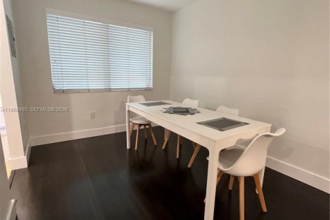 Copropriété à louer à Miami Beach, Floride: 1 chambre, 65.03 m2 № 2030633 - photo 10