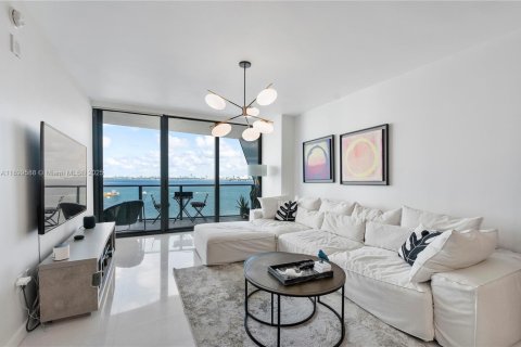 Copropriété à louer à Miami, Floride: 2 chambres, 102.84 m2 № 1950879 - photo 3