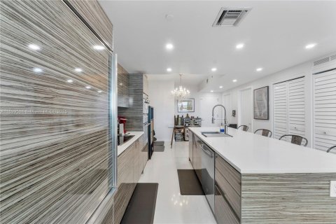 Copropriété à louer à Miami, Floride: 2 chambres, 102.84 m2 № 1950879 - photo 13