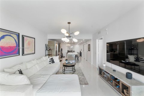 Copropriété à louer à Miami, Floride: 2 chambres, 102.84 m2 № 1950879 - photo 10