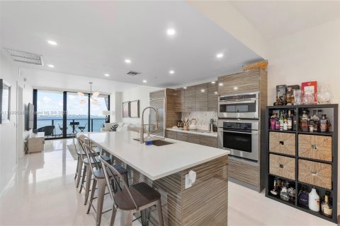 Copropriété à louer à Miami, Floride: 2 chambres, 102.84 m2 № 1950879 - photo 11