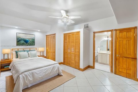 Terreno en venta en Pinecrest, Florida № 1858519 - foto 30