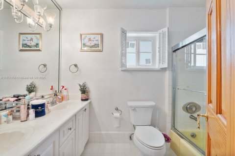 Terreno en venta en Pinecrest, Florida № 1858519 - foto 4