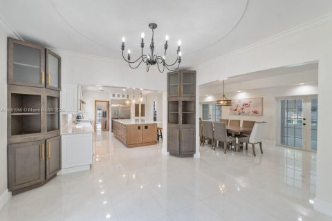 Terreno en venta en Pinecrest, Florida № 1858519 - foto 19