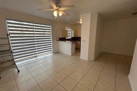 Villa ou maison à louer à Homestead, Floride: 4 chambres, 132.2 m2 № 1938906 - photo 7