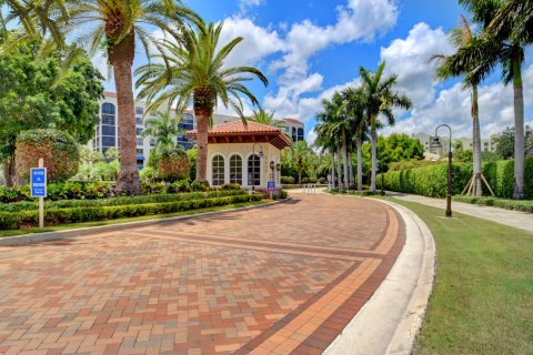 Condo in Boca Raton, Florida, 3 bedrooms  № 1225687 - photo 1