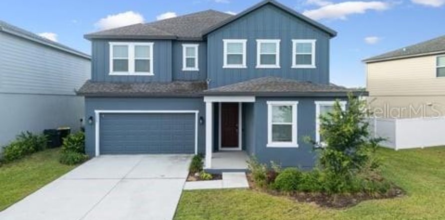 House in Davenport, Florida 5 bedrooms, 365.2 sq.m. № 2195296