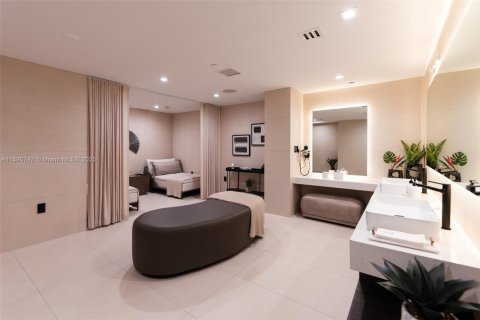 Купить кондоминиум в Санни-Айлс-Бич, Флорида 3 спальни, 183.85м2, № 1944892 - фото 24