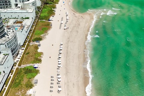 Купить кондоминиум в Санни-Айлс-Бич, Флорида 3 спальни, 183.85м2, № 1944892 - фото 15