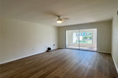 Condo in Holmes Beach, Florida, 2 bedrooms  № 1826504 - photo 5