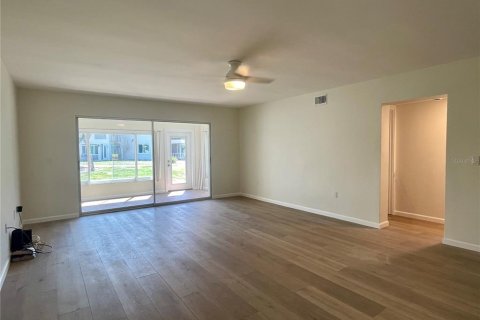 Condo in Holmes Beach, Florida, 2 bedrooms  № 1826504 - photo 9