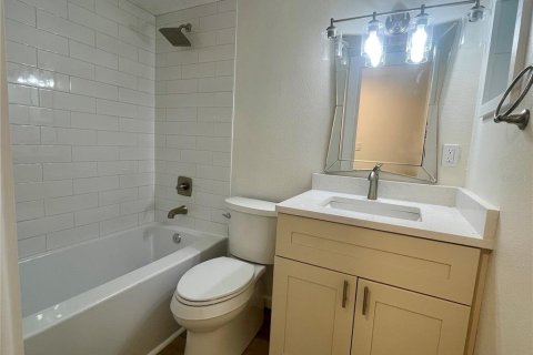 Condo in Holmes Beach, Florida, 2 bedrooms  № 1826504 - photo 21