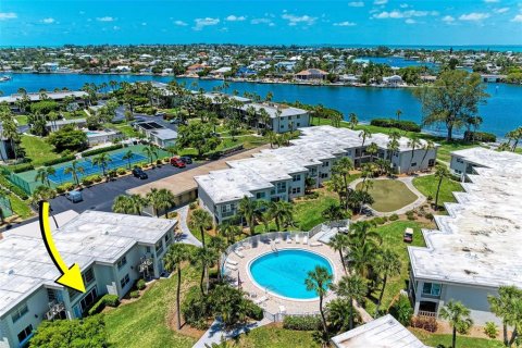 Condo in Holmes Beach, Florida, 2 bedrooms  № 1826504 - photo 1