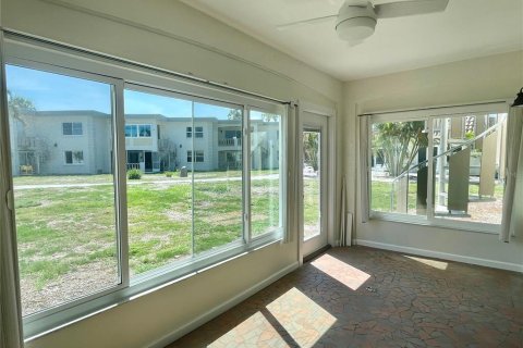 Condo in Holmes Beach, Florida, 2 bedrooms  № 1826504 - photo 25
