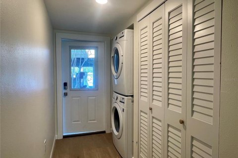 Condo in Holmes Beach, Florida, 2 bedrooms  № 1826504 - photo 6
