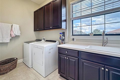 Condo in Bradenton, Florida, 3 bedrooms № 2167247 - photo 27