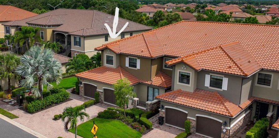 Condo in Bradenton, Florida, 3 bedrooms № 2167247