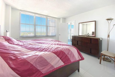 Copropriété à louer à Miami Beach, Floride: 1 chambre, 86.4 m2 № 2024504 - photo 14