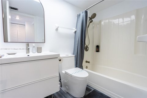 Copropriété à louer à Clewiston, Floride: 2 chambres, 78.04 m2 № 2077217 - photo 7