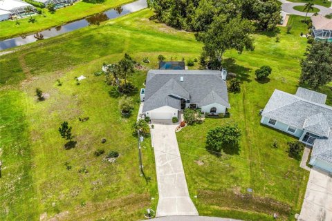 House in Punta Gorda, Florida 3 bedrooms, 200.85 sq.m. № 2297153