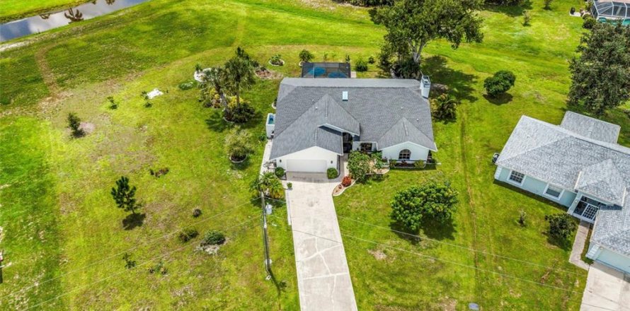 Villa ou maison à Punta Gorda, Floride 3 chambres, 200.85 m2 № 2297153