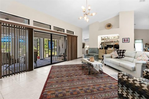 Villa ou maison à vendre à Punta Gorda, Floride: 3 chambres, 200.85 m2 № 2297153 - photo 7