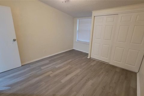 House in Apopka, Florida 3 bedrooms, 79.15 sq.m. № 2091405 - photo 19