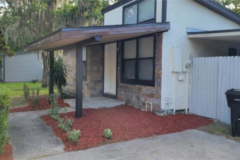 House in Apopka, Florida 3 bedrooms, 79.15 sq.m. № 2091405