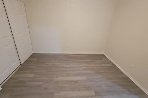 House in Apopka, Florida 3 bedrooms, 79.15 sq.m. № 2091405 - photo 20
