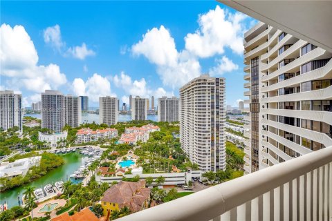Condo in Aventura, Florida, 2 bedrooms  № 1756543 - photo 29