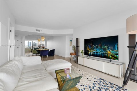 Condo in Aventura, Florida, 2 bedrooms  № 1756543 - photo 16