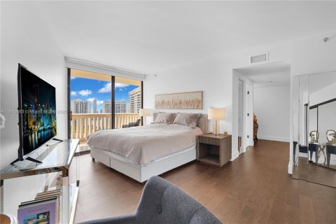 Condo in Aventura, Florida, 2 bedrooms  № 1756543 - photo 30