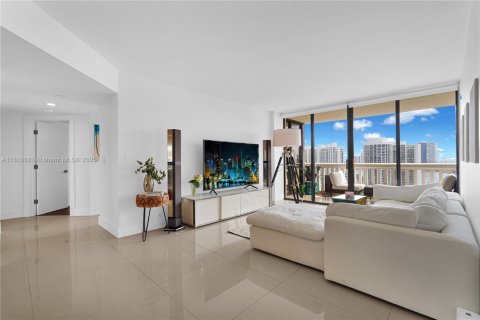 Condo in Aventura, Florida, 2 bedrooms  № 1756543 - photo 5
