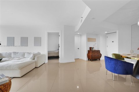 Condo in Aventura, Florida, 2 bedrooms  № 1756543 - photo 8