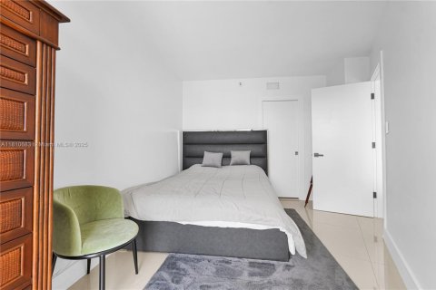 Condo in Aventura, Florida, 2 bedrooms  № 1756543 - photo 25