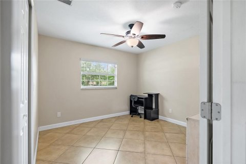 House in Tampa, Florida 4 bedrooms, 143.91 sq.m. № 1778111 - photo 19