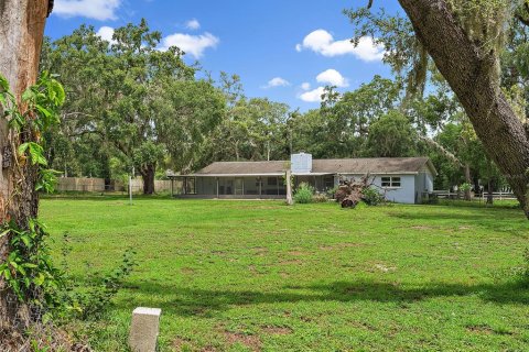 House in Tampa, Florida 4 bedrooms, 143.91 sq.m. № 1778111 - photo 27