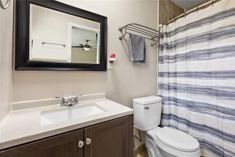 House in Tampa, Florida 4 bedrooms, 143.91 sq.m. № 1778111 - photo 16