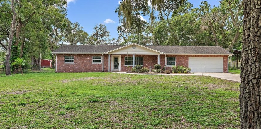 House in Tampa, Florida 4 bedrooms, 143.91 sq.m. № 1778111
