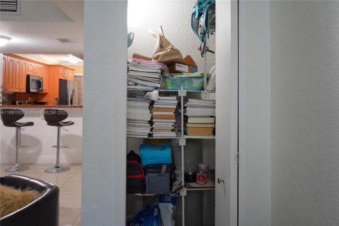 Townhouse in Miami, Florida 3 bedrooms, 121.7 sq.m. № 2054594 - photo 15